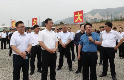 丁小強帶隊開展全市第二季度項目拉練檢查 聚焦金屬建筑裝飾材料制造，推動產(chǎn)業(yè)升級與高質(zhì)量發(fā)展